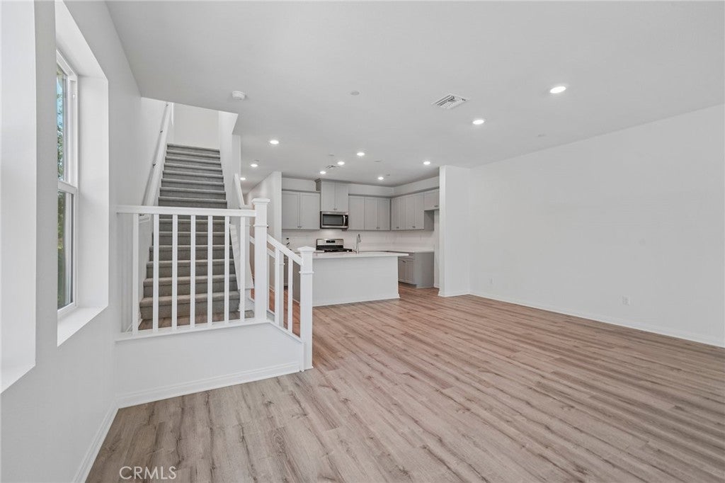4279 S Hermosa Paseo