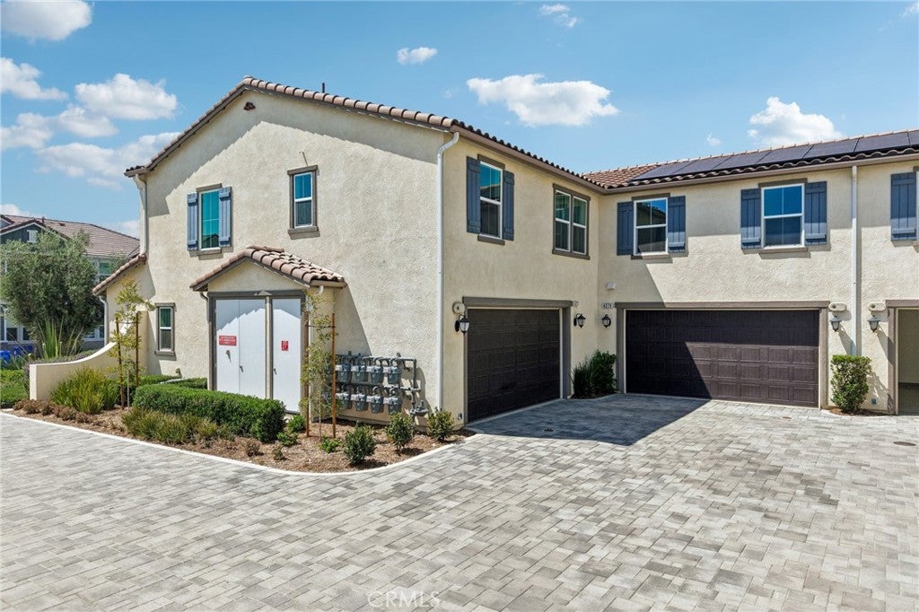 4279 S Hermosa Paseo