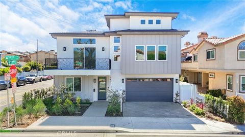 Photo of 2622 Curtis Ave Ave, Redondo Beach, CA 90278 (MLS # SB26062688)