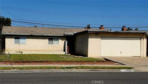 Photo of 16842 Ross LN, Huntington Beach, CA 92647 (MLS # OC26103260)