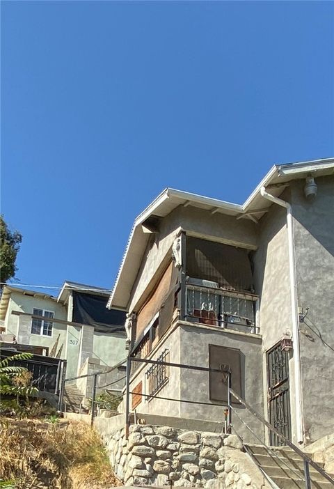 Photo of 315 Isabel Street, Los Angeles, CA 90065 (MLS # CV25086110)