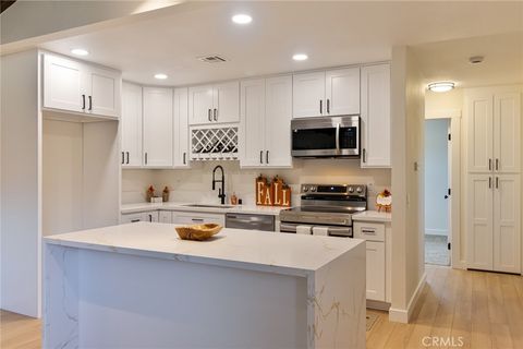 9516 Yucca Street Apple Valley CA 92308