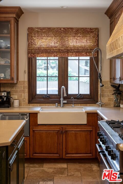 Tiny photo for 402 11th Street, Santa Monica, CA 90402 (MLS # 26871437)