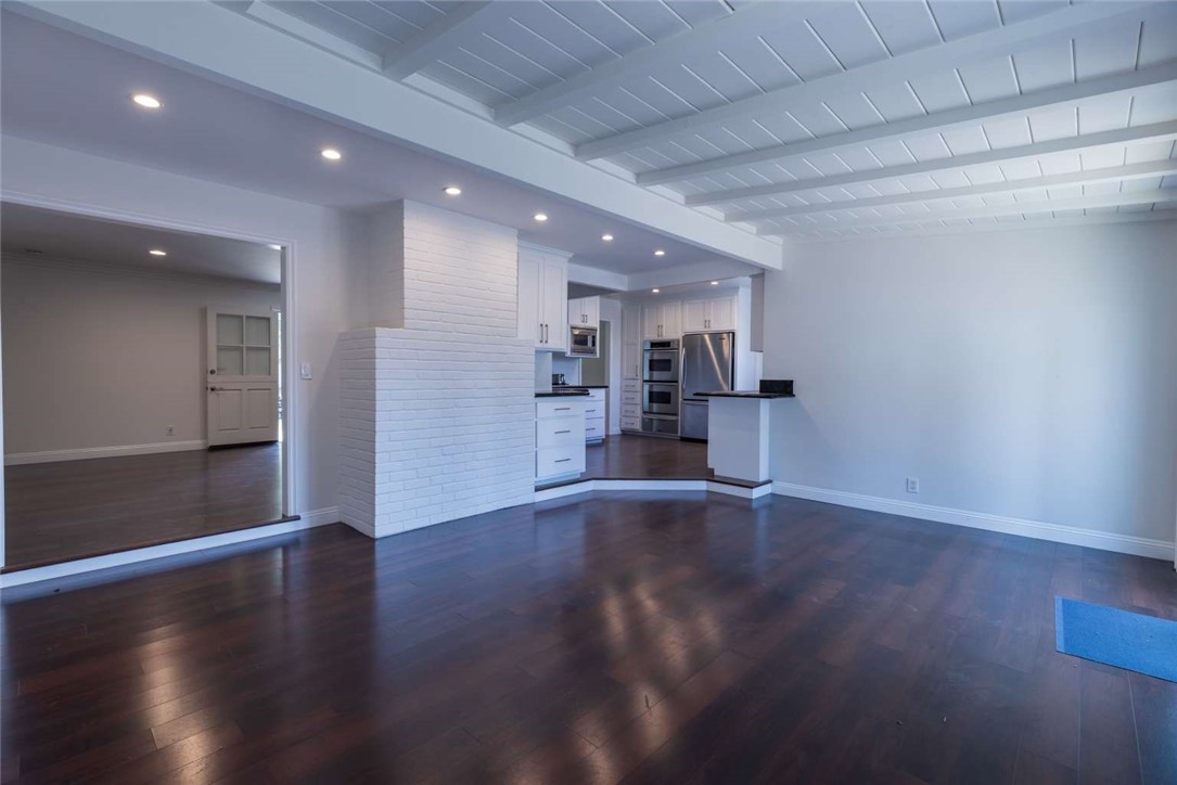 2157 Rural Lane