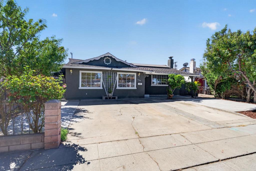 2446 Van Winkle Lane