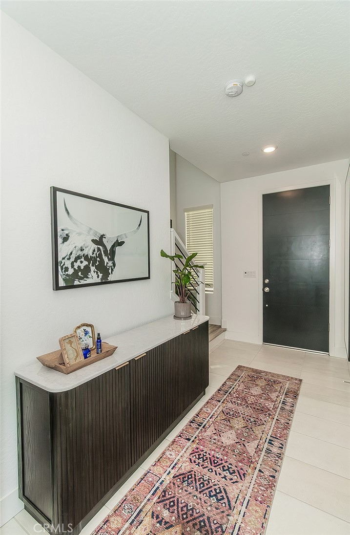 2887 E Tamarind Drive