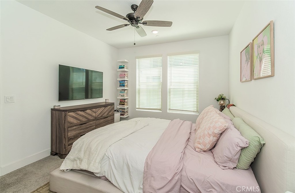 2887 E Tamarind Drive