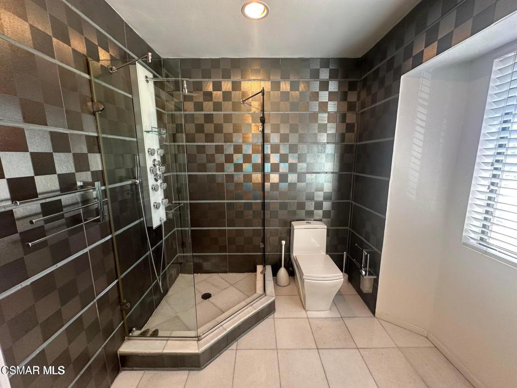 Westlake Bay-728 - 728 - Residential Lease