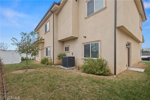 Tiny photo for 12519 N Haleh Ln, Sylmar, CA 91342 (MLS # SR26223932)