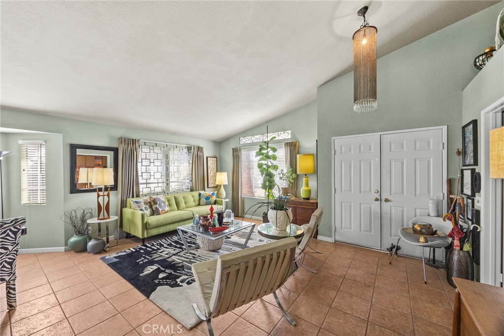 40394 Clybourne