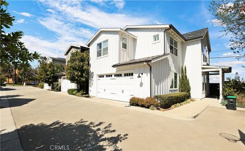 2294 Pacific Avenue Costa Mesa CA 92627