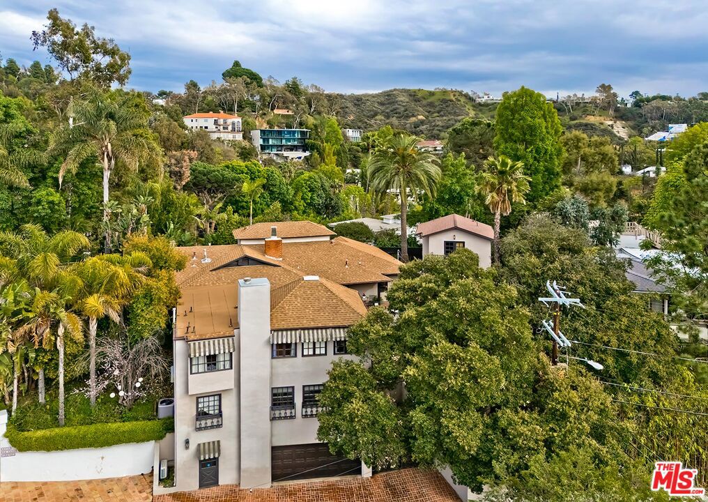 2770 La Castana Drive