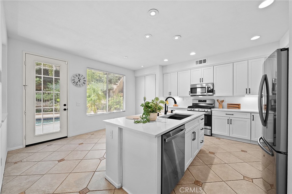 Hidden Ranch (Pacific Hills) (HIDNR) - Residential
