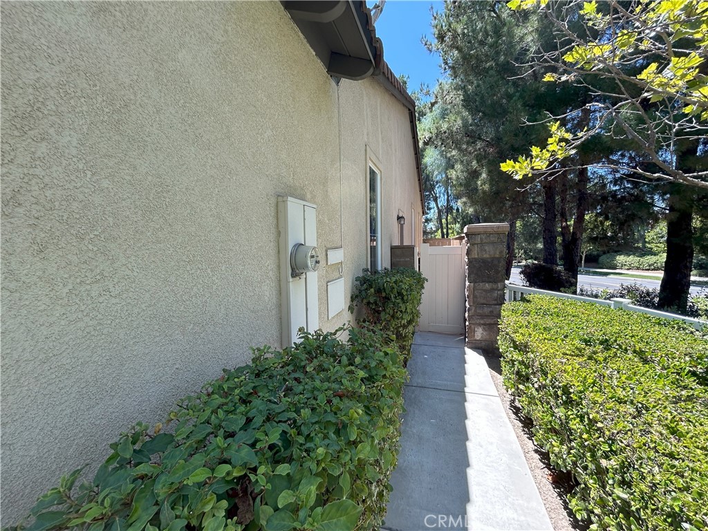 39877 Worthington Place