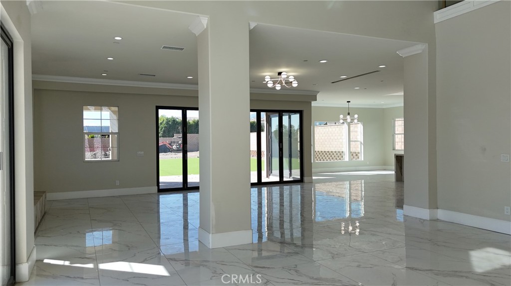 6348 Echo Mountain