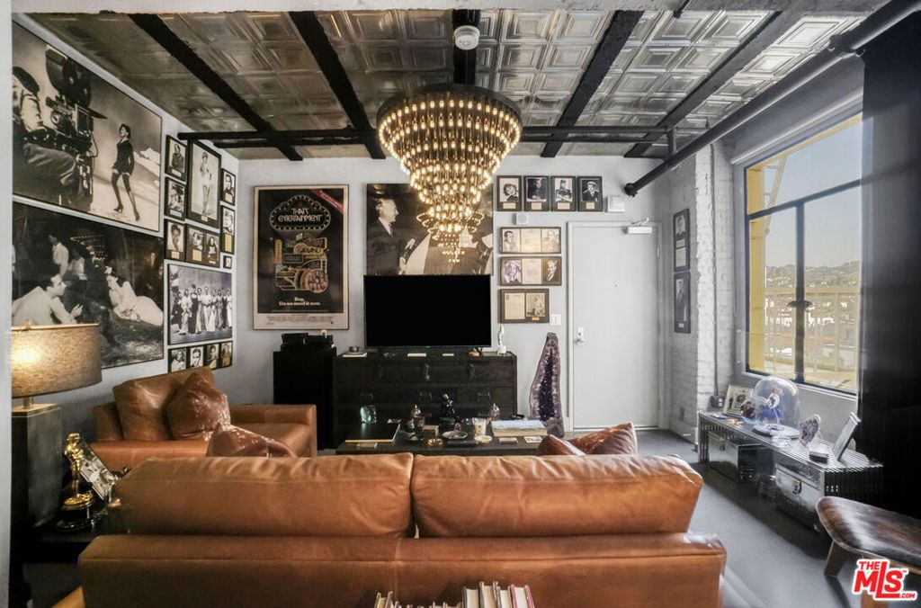 Photo of 6253 Hollywood Boulevard #903, Los Angeles, CA 90028 (MLS # 26689577)