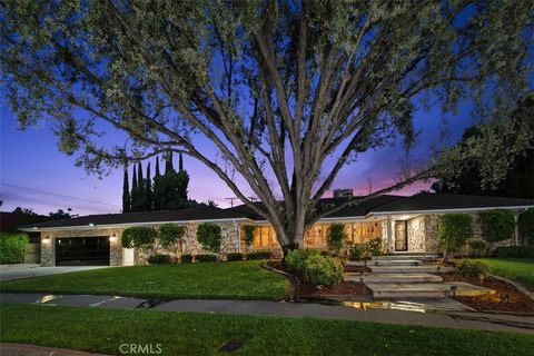 Photo of 5910 Victoria, Riverside, CA 92506 (MLS # IV26085043)