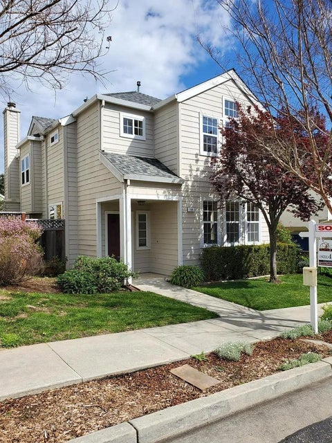 Photo of 106 Village Circle, Santa Cruz, CA 95060 (MLS # ML82057866)