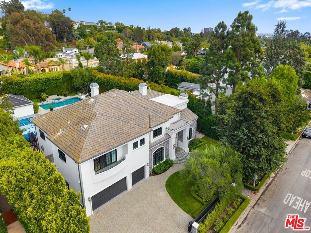 Photo of 280 Homewood Road, Los Angeles, CA 90049 (MLS # 25608565)