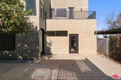 Photo of 3909 Exposition Boulevard #1/2, Los Angeles, CA 90016 (MLS # 26657421)