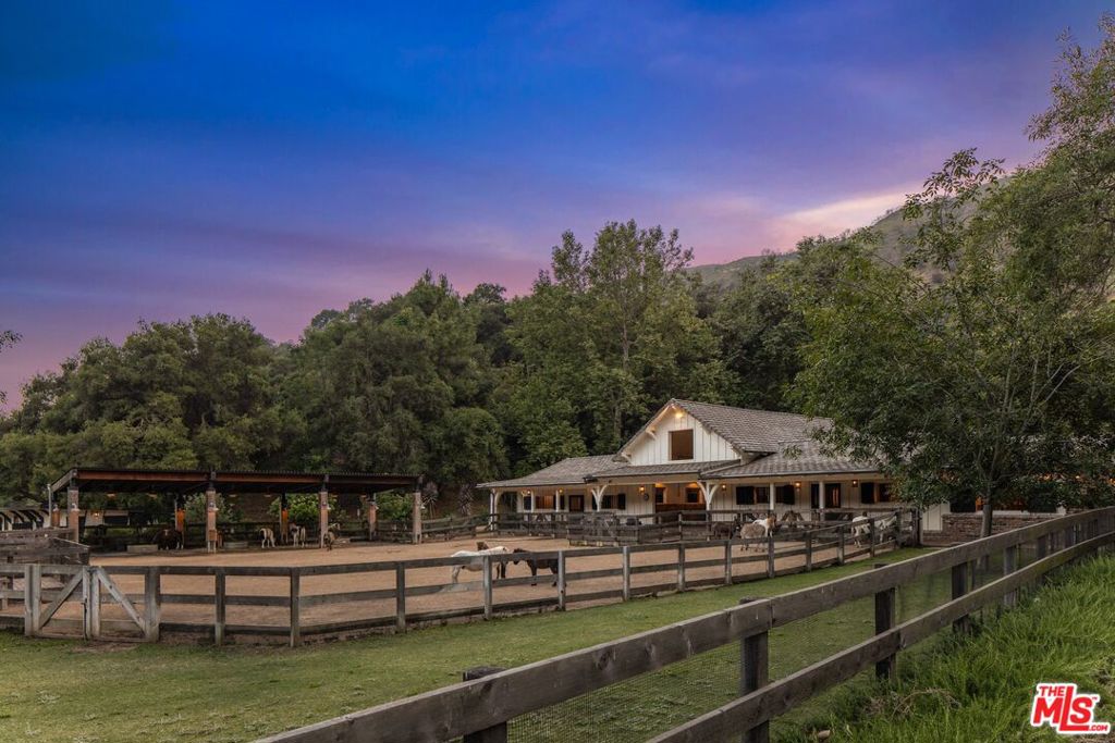 3099 Mandeville Canyon Road