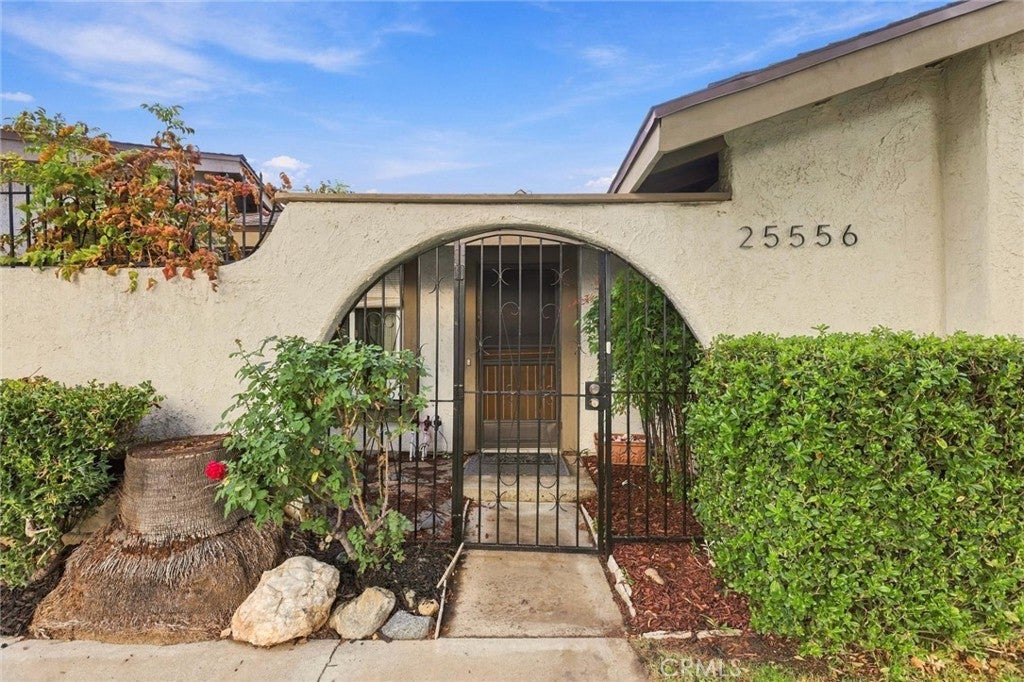 25556 Meadow Mont