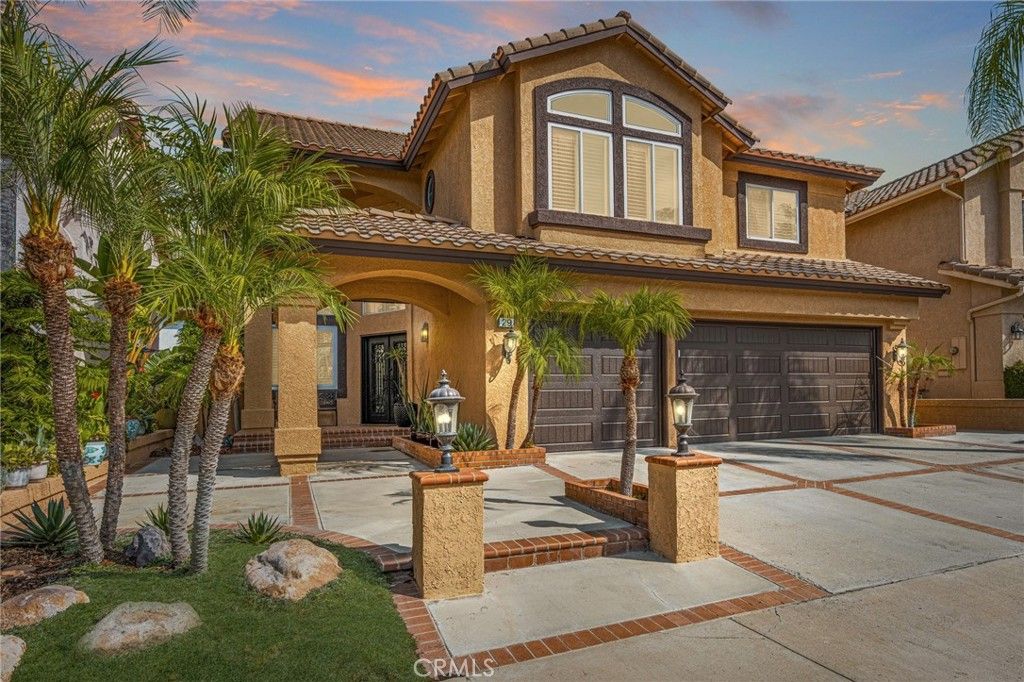 Photo of 29 Calabria Ln, Lake Forest, CA 92610 (MLS # OC26067512)