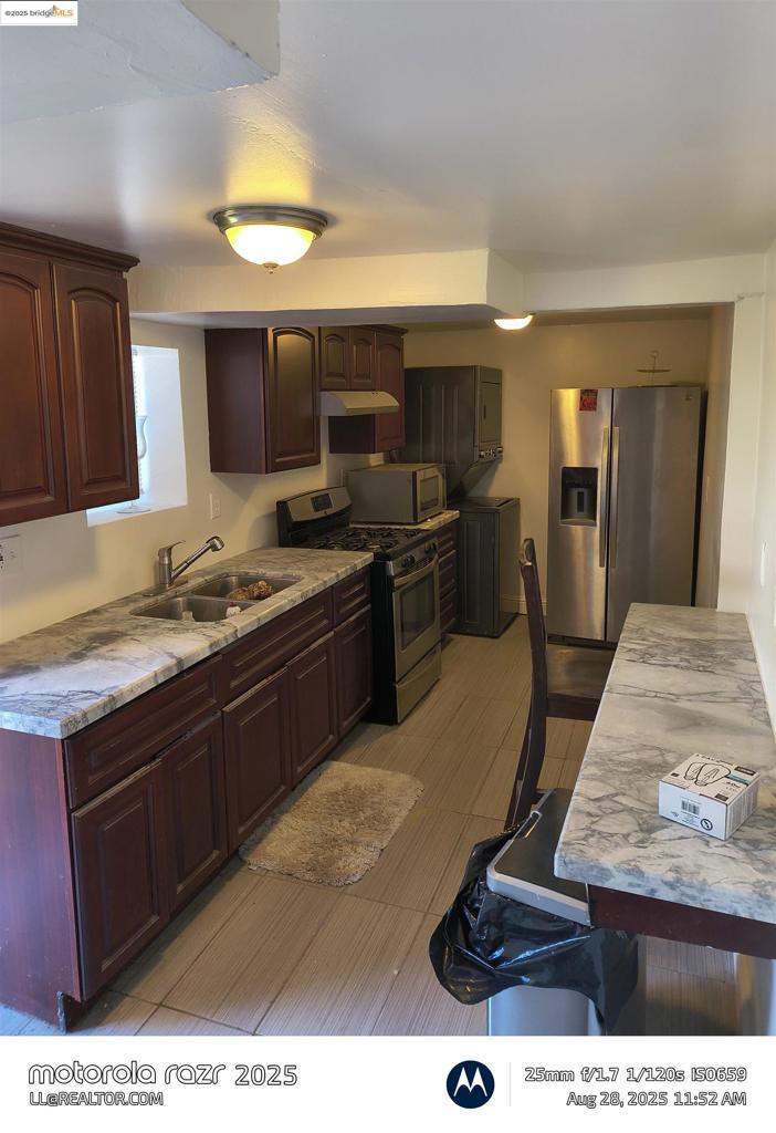 WESTOALAND - Residential Lease