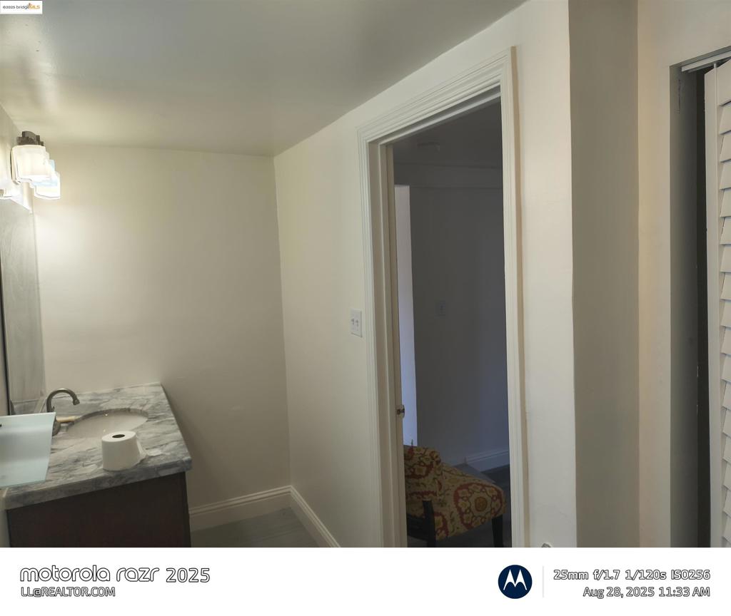 WESTOALAND - Residential Lease