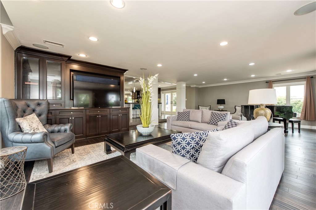 Crest - Standard Pacific (CS) - Residential