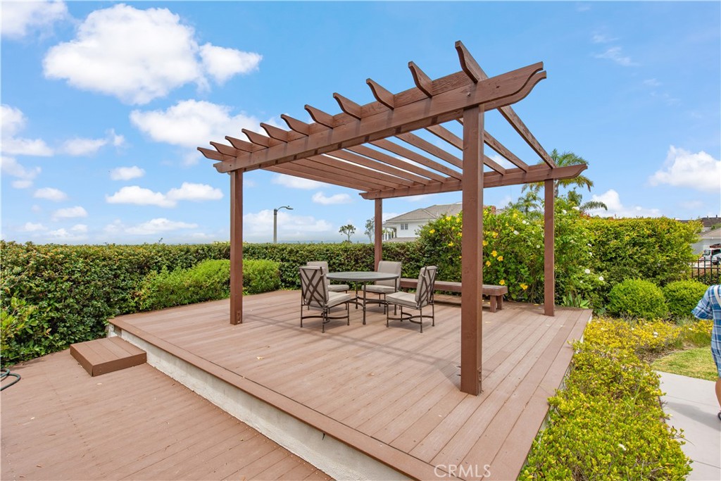 Crest - Standard Pacific (CS) - Residential