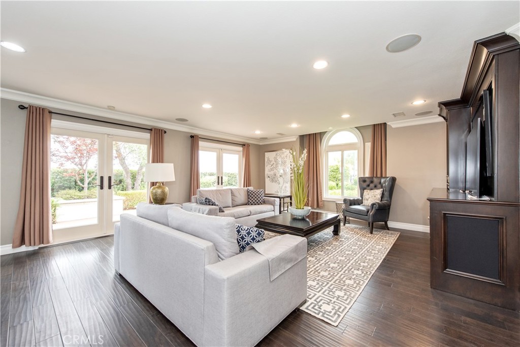 Crest - Standard Pacific (CS) - Residential