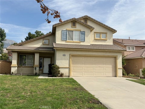 Photo of 12240 Knightsbridge DR, Rancho Cucamonga, CA 91739 (MLS # CV26182844)