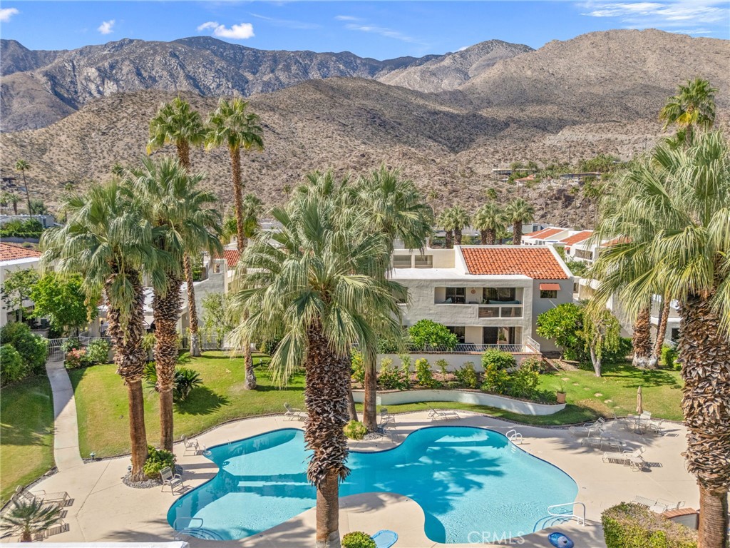 Canyon Granada (33420) - Residential
