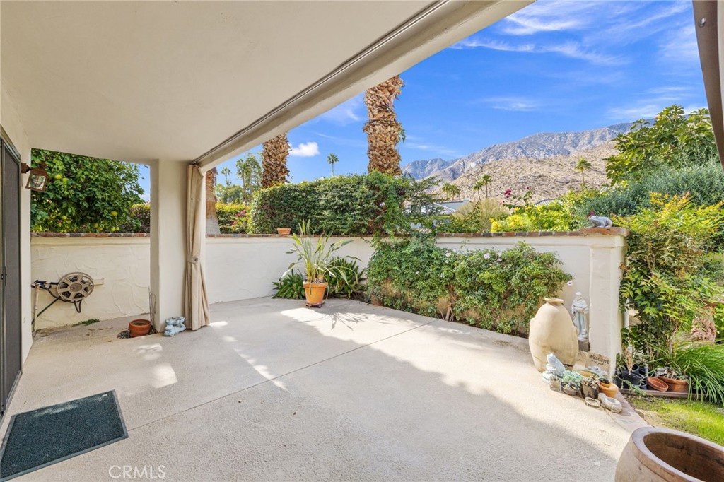 Canyon Granada (33420) - Residential