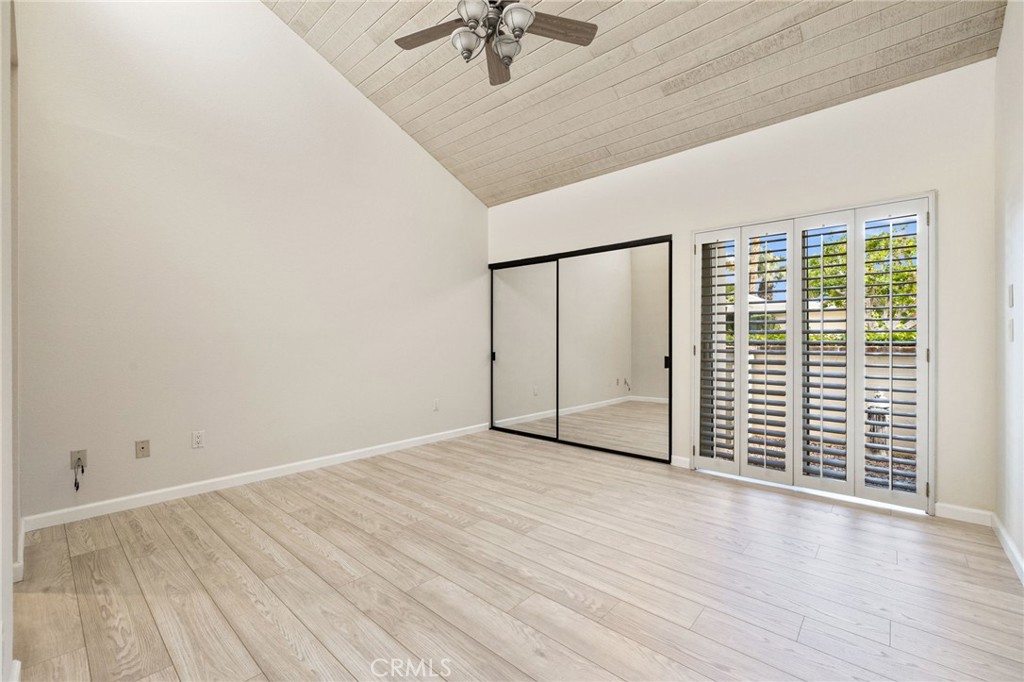 Canyon Granada (33420) - Residential