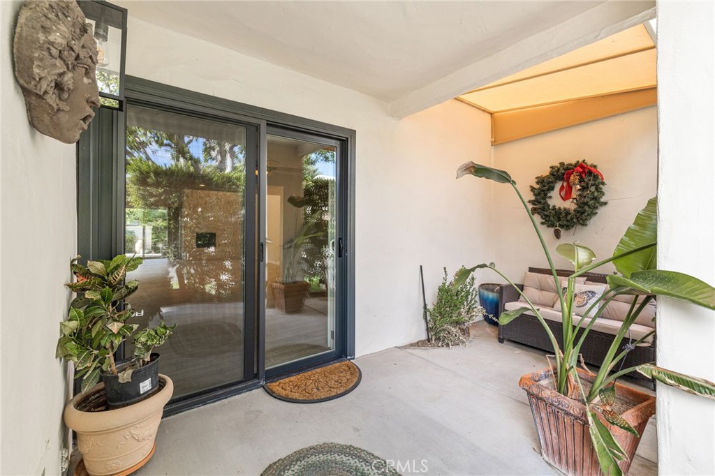 Canyon Granada (33420) - Residential