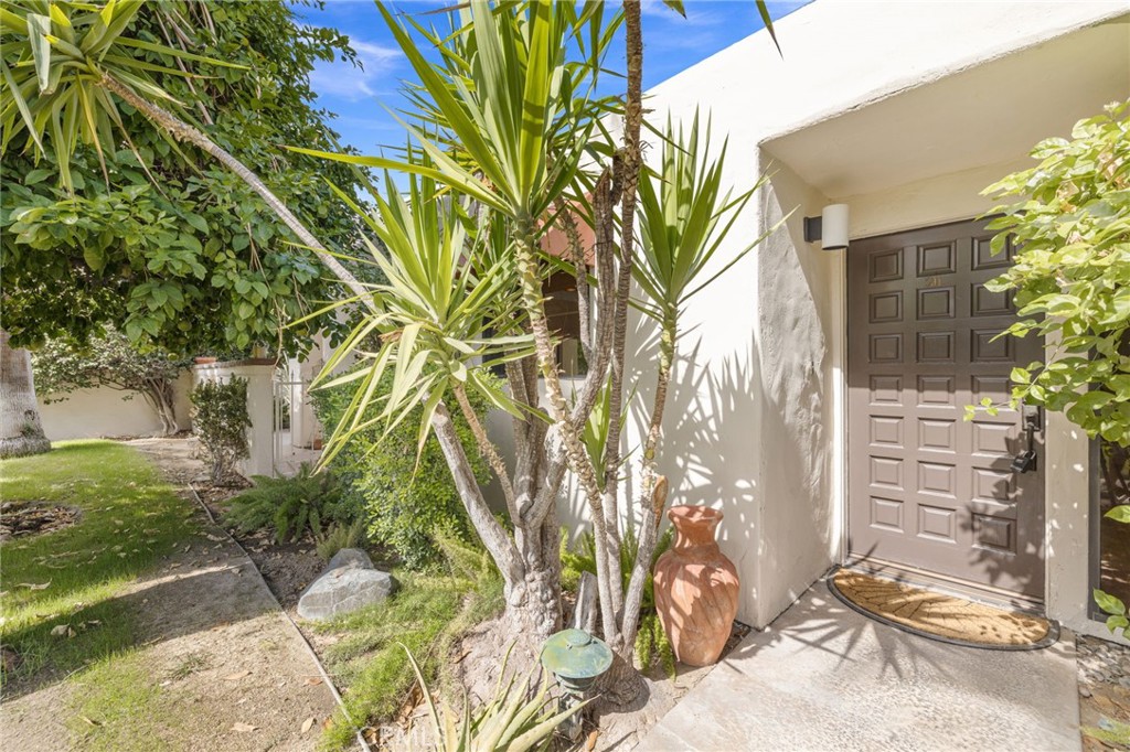 Canyon Granada (33420) - Residential
