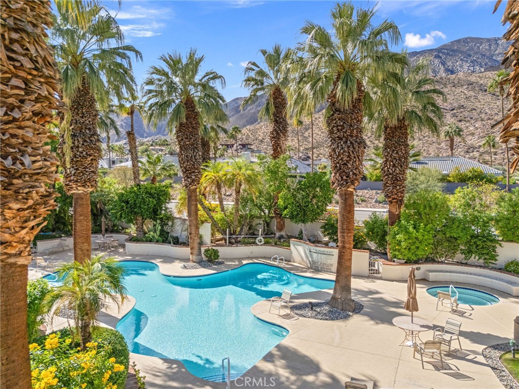 Canyon Granada (33420) - Residential