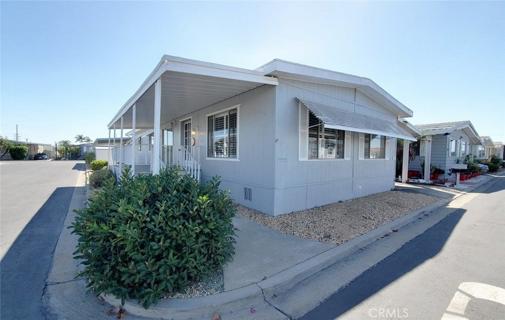 15300 Magnolia 109