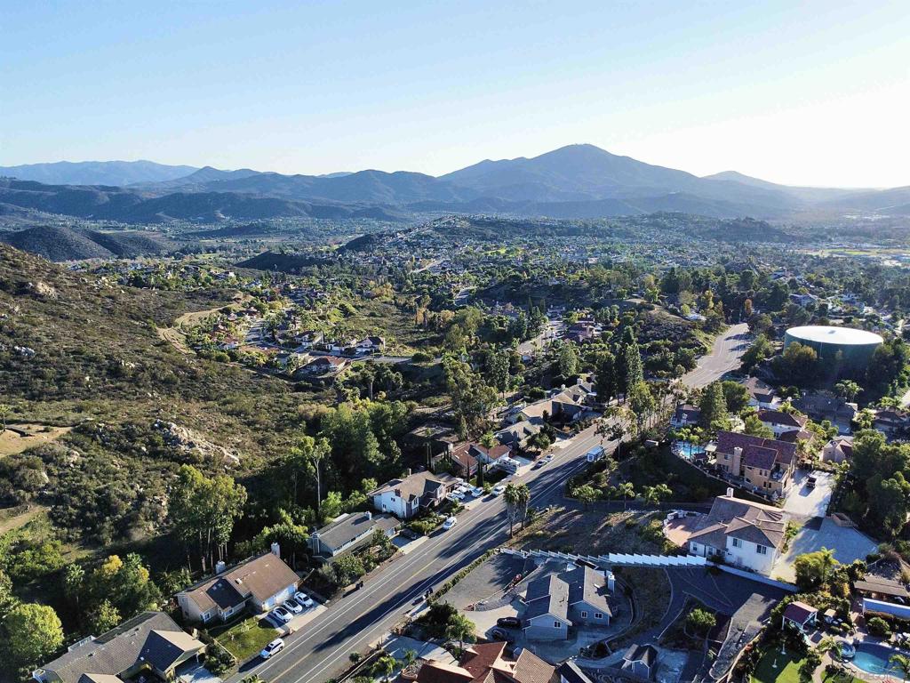 1423 Vista Grande Rd