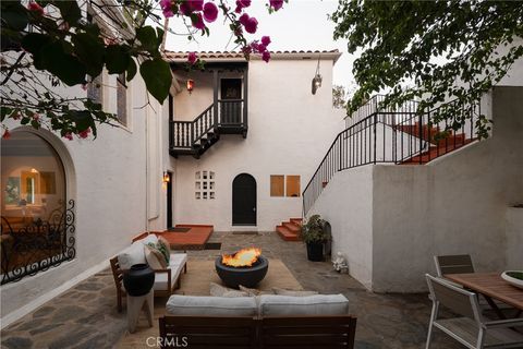 2982 Edgewick Road Glendale CA 91206