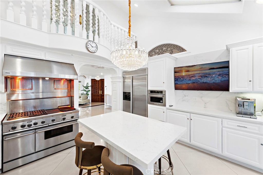 530 Temple Hills Drive