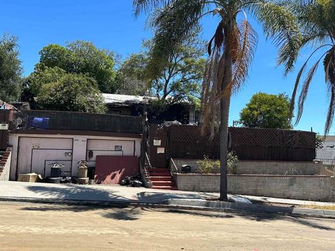 6113 15 Acorn Street San Diego CA 92115