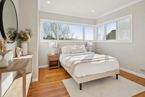 Tiny photo for 38 Wilshire Avenue, Daly City, CA 94015 (MLS # ML82037613)