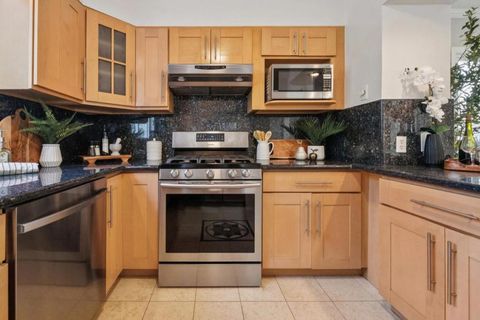 Tiny photo for 38 Wilshire Avenue, Daly City, CA 94015 (MLS # ML82037613)