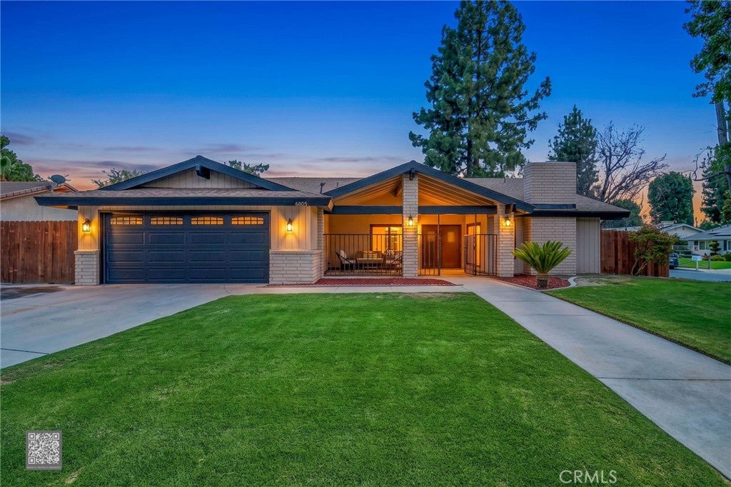 6805 Saddleback Drive