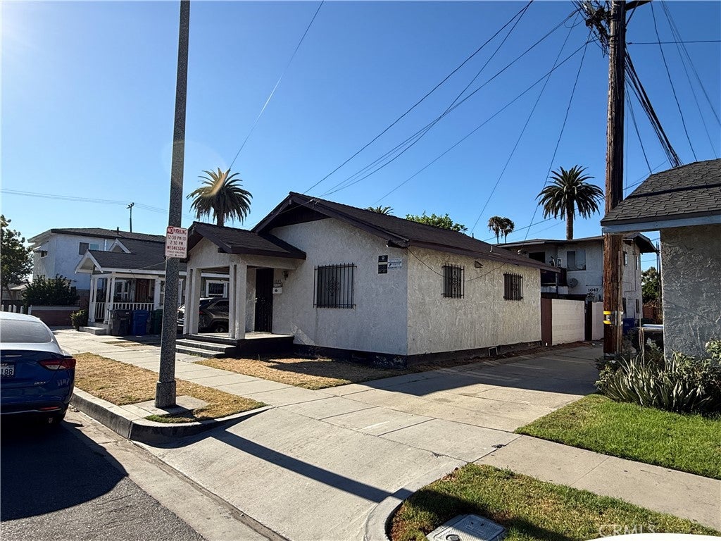 1045 E New York ST, Long Beach CA 90813