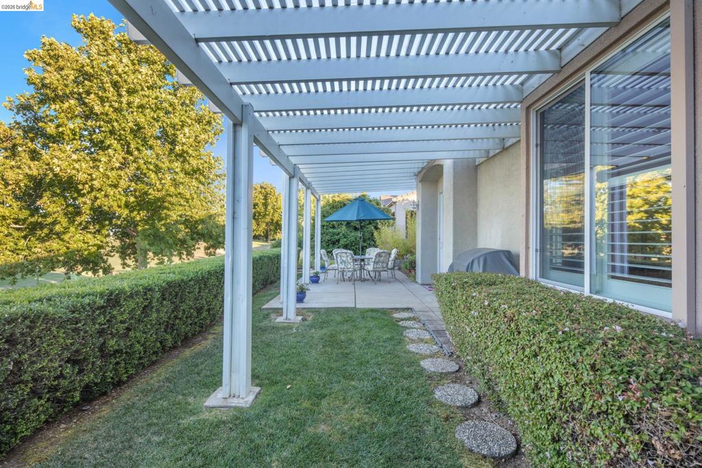 725 Richardson Drive