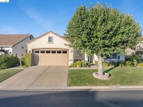 Photo of 725 Richardson Drive DR, Brentwood, CA 94513 (MLS # 41139852)